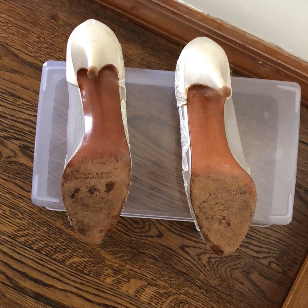 Shoes - Picture 2 of 2